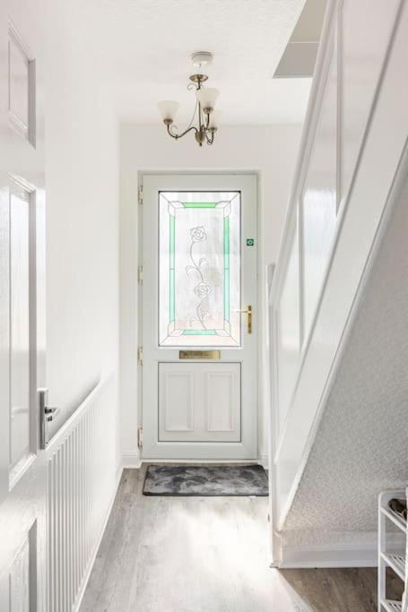 Entire Charming 5-Bed House In Darwen Blackburn Bb1 Free Parking Roadside Rishton Exterior photo